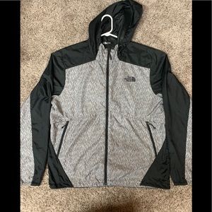 *WORN ONCE* The North Face windwall windbreaker